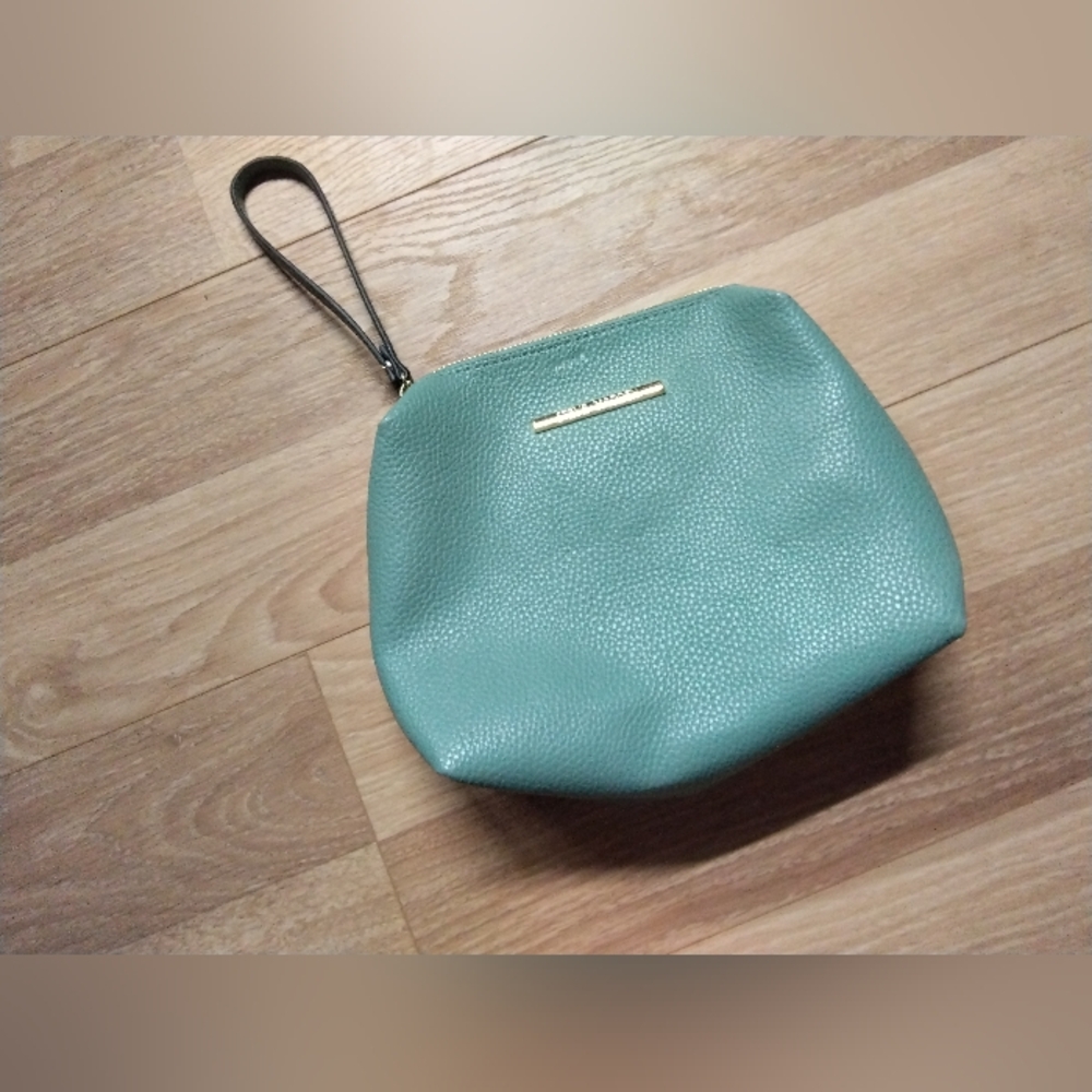 Steve Madden Aqua Wristlet